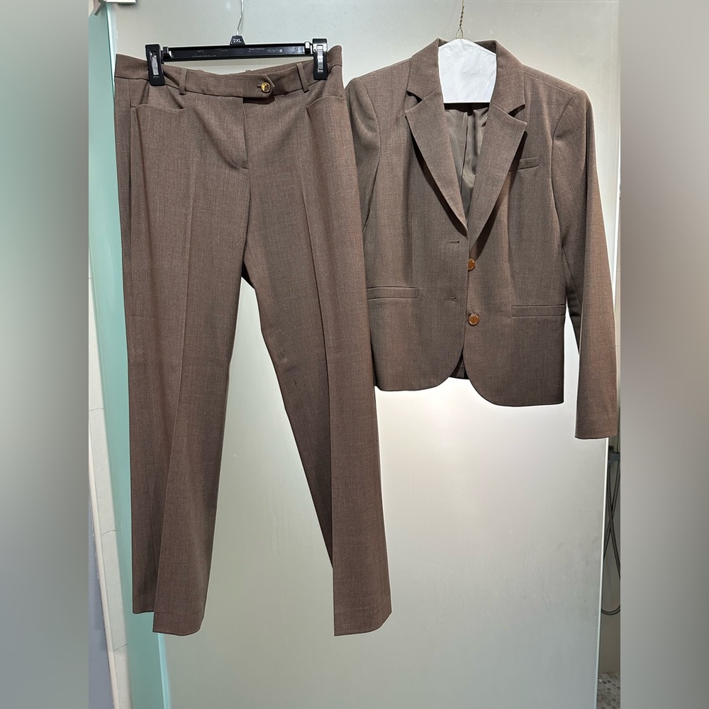 Calvin Klein Business Suit
